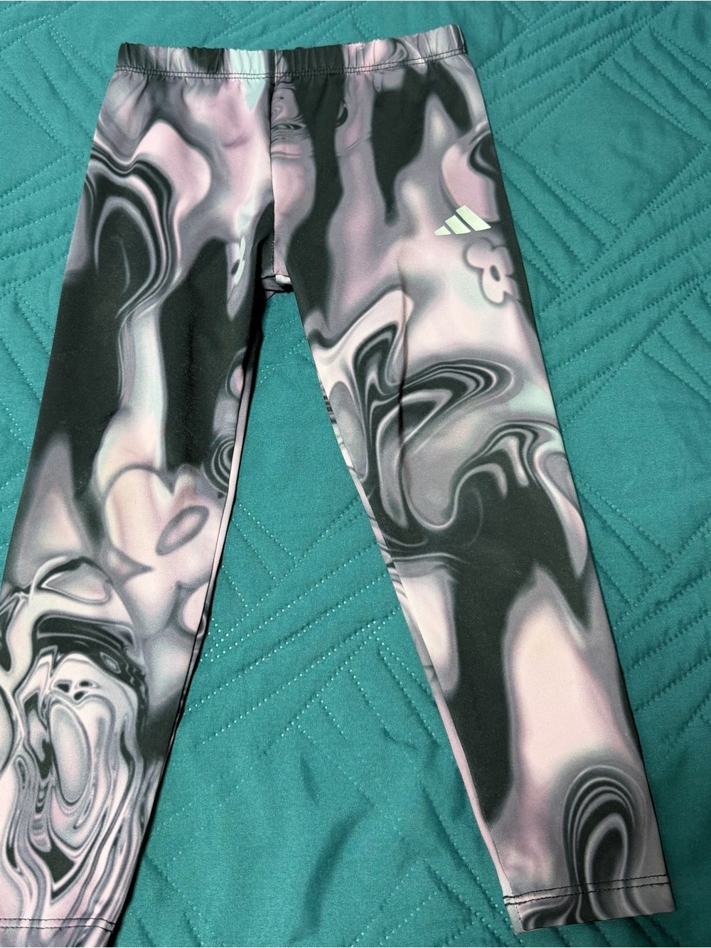 Adidas girls size 4 marbled print leggings